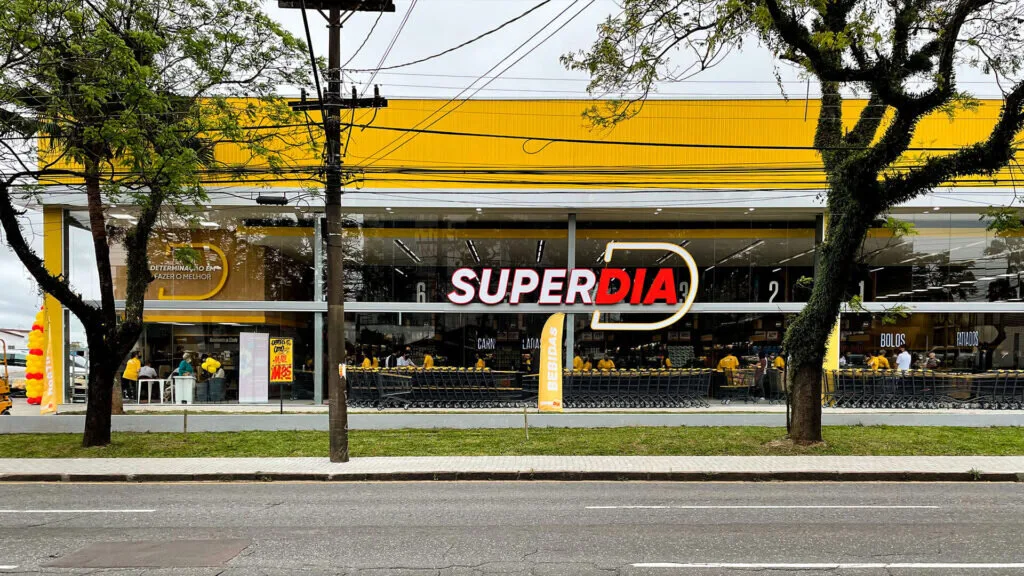 Superdia